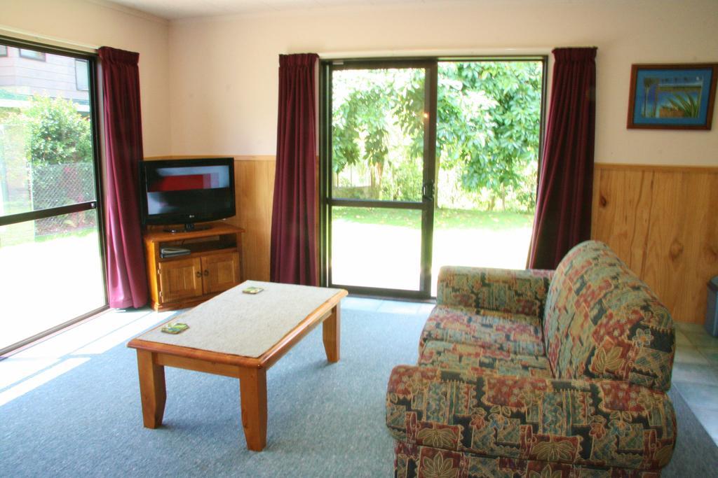 Whangarei Top 10 Holiday Park 客房 照片